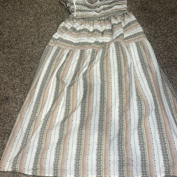 dRA Los Angeles midi dress with halter neckline in size medium - Picture 4 of 8